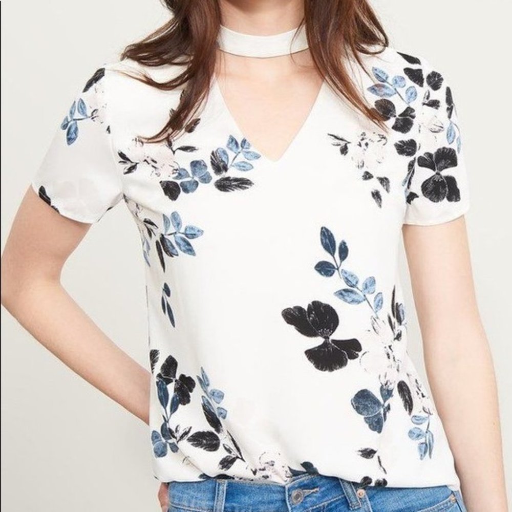 Dynamite Floral Plunge Blouse